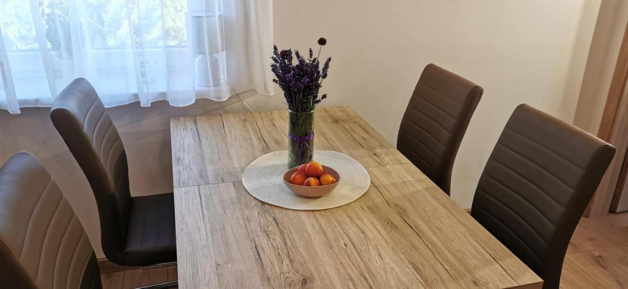 Dalia Apartman ตีฮานี ภายนอก รูปภาพ